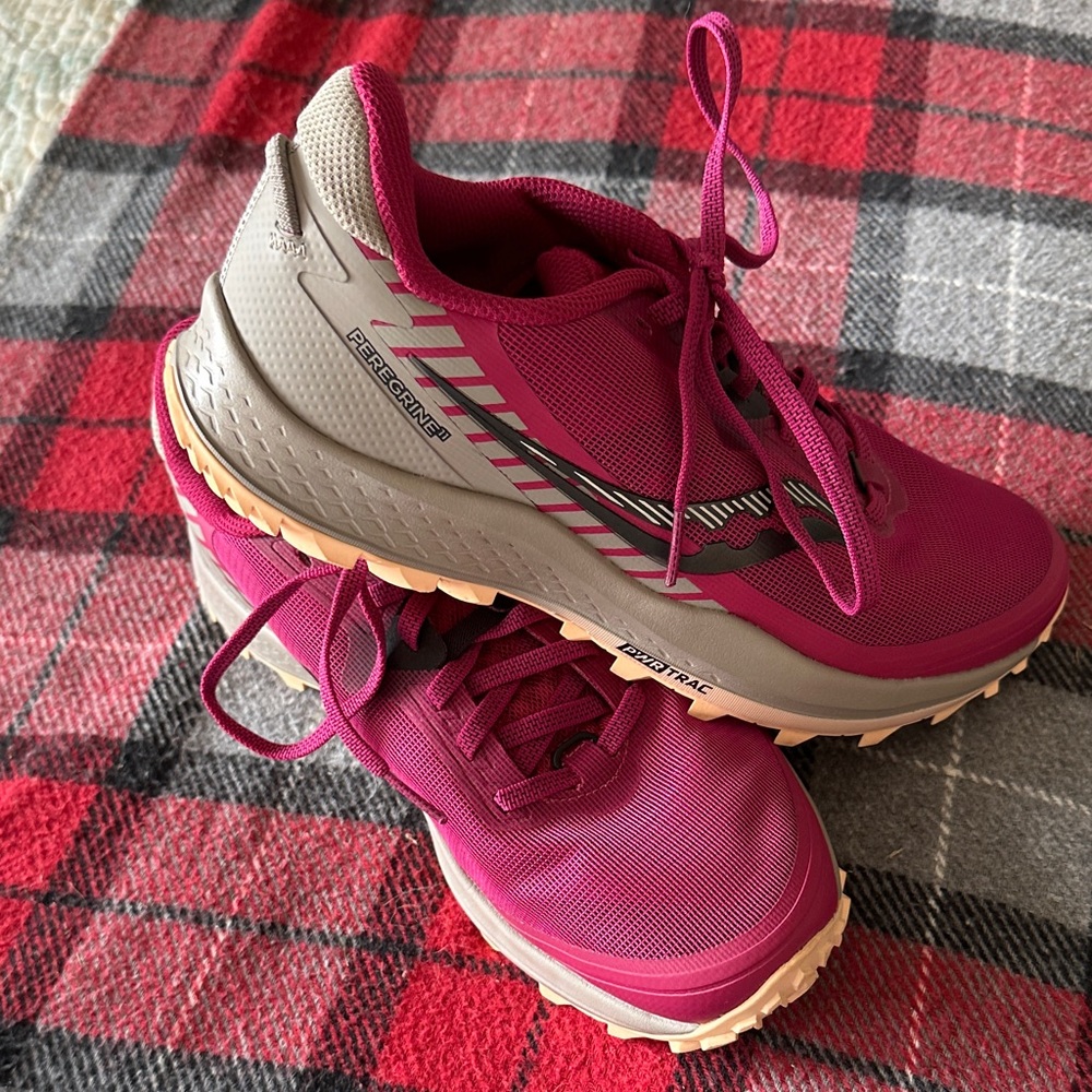 Saucony Peregrine Women's Trail Running Shoes in Pink